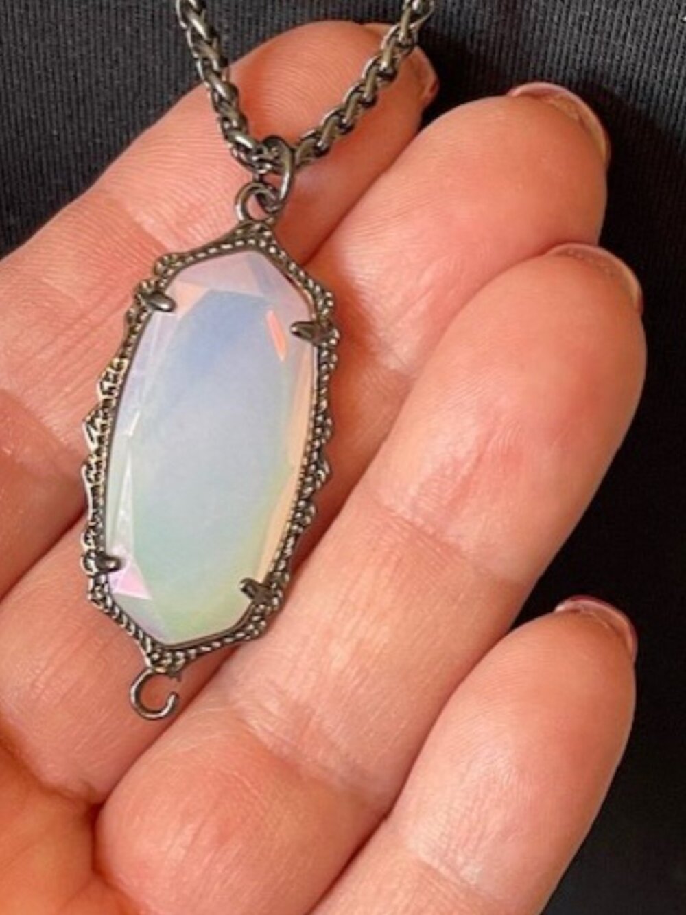 Kendra Scott iridescence with black chain